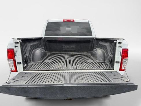 Used 2024 RAM 2500 Big Horn AWD/4WD image 5