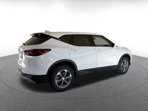 Used 2025 Chevrolet Blazer LT image 15