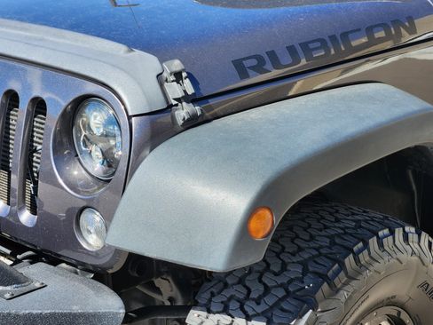 Used 2016 Jeep Wrangler Unlimited Rubicon w/ Connectivity Group image 7