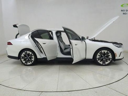 Used 2026 BMW 540i xDrive AWD/4WD image 74