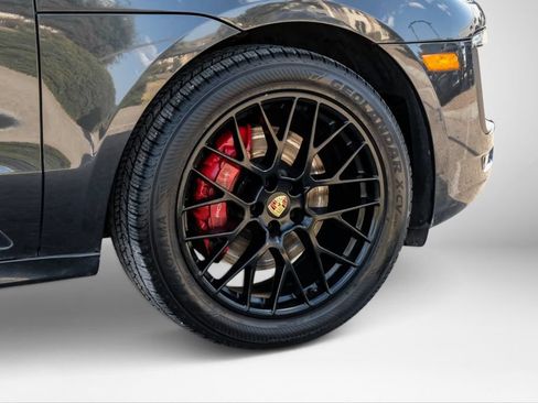 Used 2018 Porsche Macan GTS AWD/4WD image 59