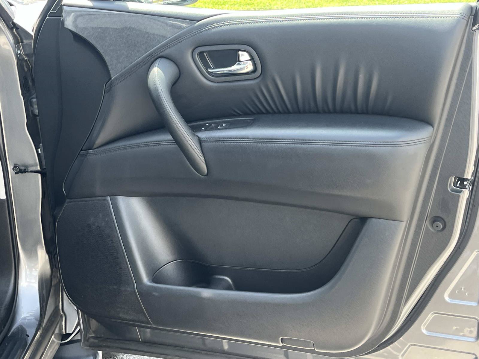 Used 2024 Nissan Armada SV RWD image 25