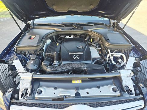 Used 2017 Mercedes-Benz GLC 300 4MATIC image 47