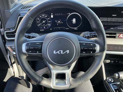 Used 2025 Kia Sportage X-Pro AWD/4WD image 15