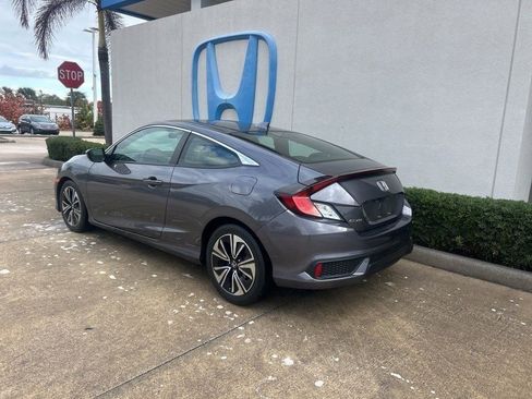 Used 2017 Honda Civic EX-T image 6
