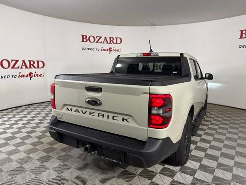 Certified 2024 Ford Maverick Lariat w/ Black Appearance Package FWD image 8