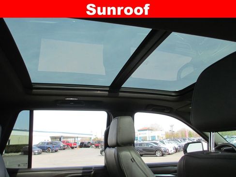 Used 2023 GMC Yukon Denali AWD/4WD image 17