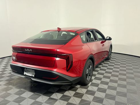 New 2025 Kia K4 LXS image 3