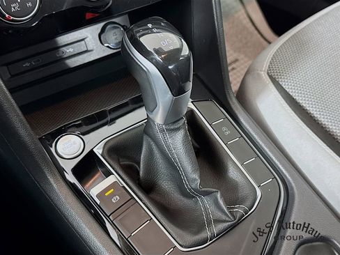 Used 2024 Volkswagen Taos S image 19