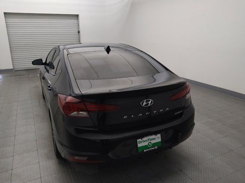 Used 2019 Hyundai Elantra Limited w/ Ultimate Package 02 FWD image 6