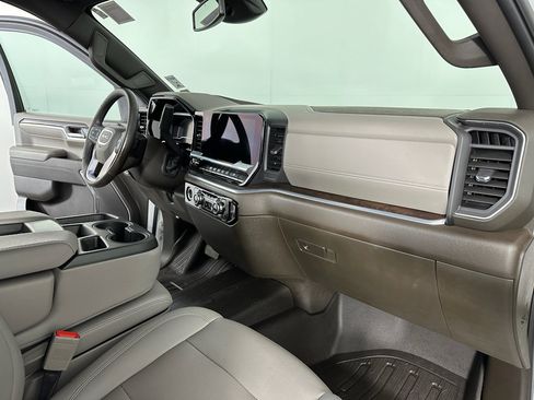 Used 2023 GMC Sierra 1500 SLT image 24