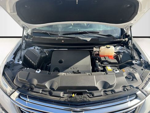 Used 2023 Chevrolet Traverse Premier w/ LPO, 'HIT The Road' Package FWD image 33