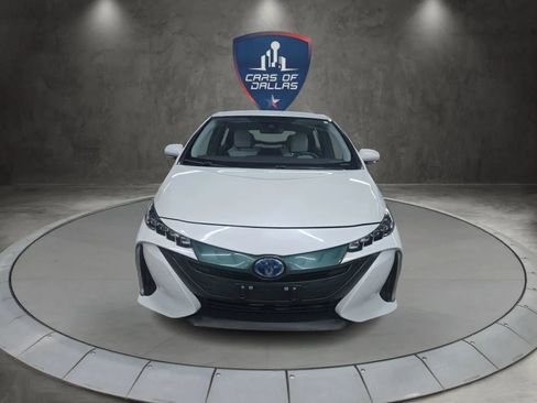 Used 2019 Toyota Prius Prime Premium image 8