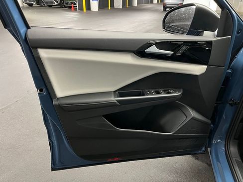 New 2025 Volkswagen Taos S image 15