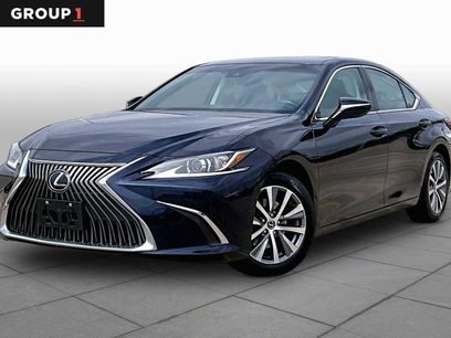 Used 2019 Lexus ES 350 w/ Accessory Package 2