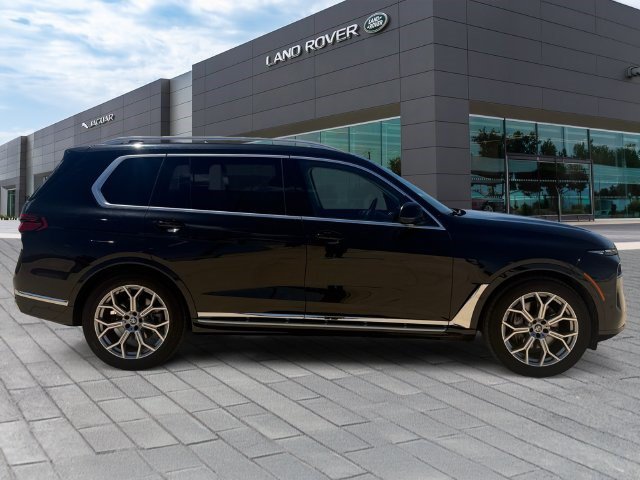 Used 2025 BMW X7 xDrive40i AWD/4WD image 6