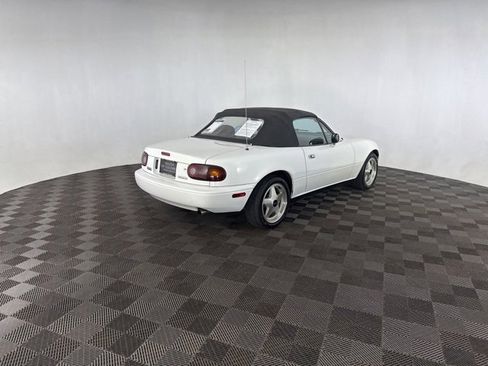Used 1990 MAZDA MX-5 Miata image 5