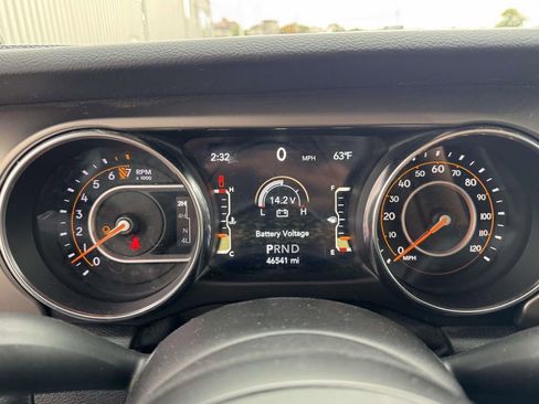 Used 2021 Jeep Gladiator Sport image 22