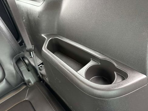 Used 2013 Ford Explorer Limited image 40