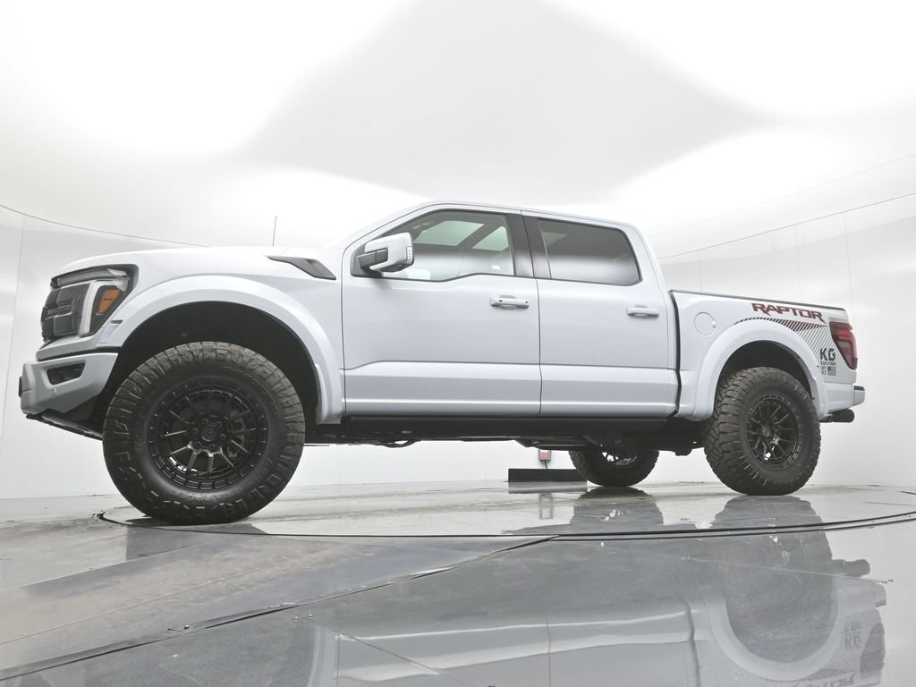 Used 2025 Ford F150 Raptor AWD/4WD image 7