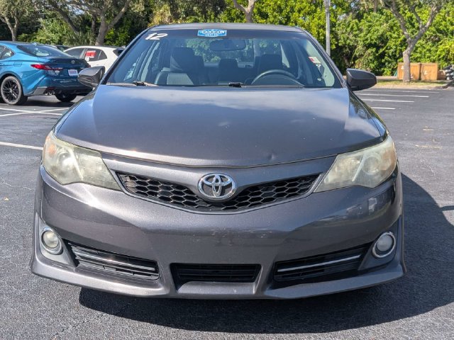 Used 2012 Toyota Camry SE FWD image 8