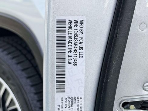 Used 2024 Jeep Wagoneer L 4WD w/ Premium Group I image 27