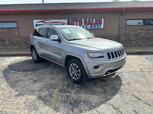 Used 2015 Jeep Grand Cherokee Overland image 2