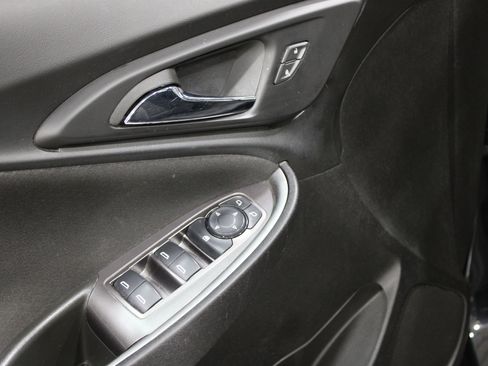 Used 2022 Chevrolet Malibu RS image 6