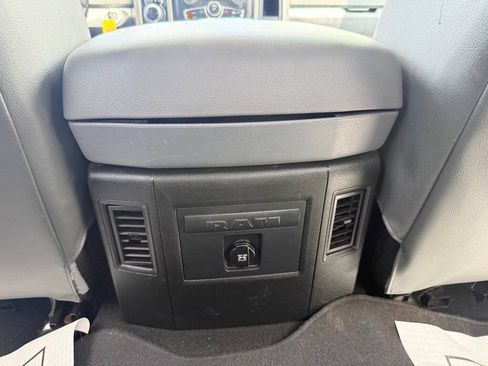 Used 2018 RAM 1500 Big Horn RWD image 27