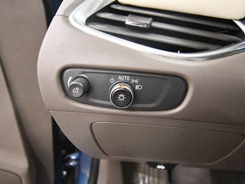 Used 2024 Chevrolet Malibu LT image 19