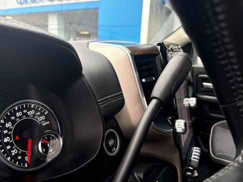 Used 2024 RAM 2500 Laramie image 30