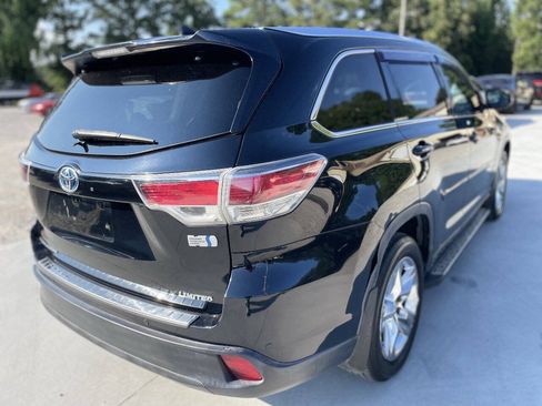 Used 2015 Toyota Highlander Limited Platinum AWD/4WD image 7