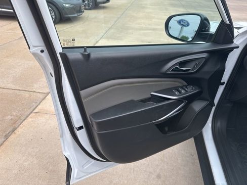 New 2026 Chevrolet Trax ACTIV FWD image 8