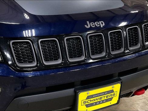 Used 2019 Jeep Compass Trailhawk w/ Cold Weather Group AWD/4WD image 28