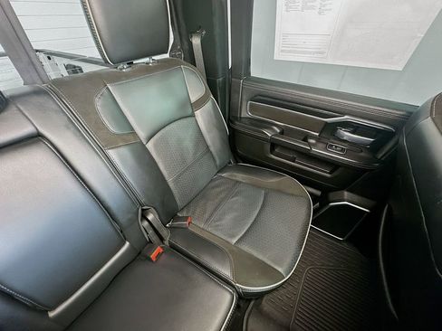 Used 2024 RAM 2500 Laramie w/ Sport Appearance Package image 14