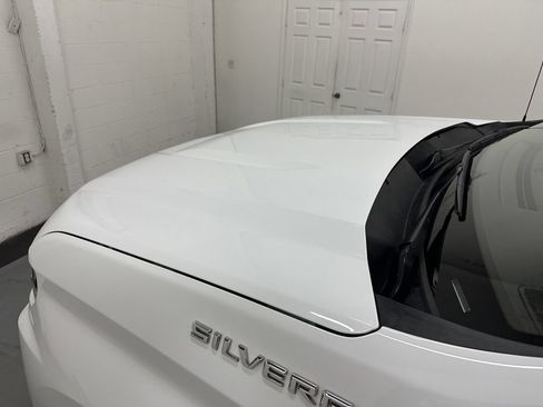 Used 2021 Chevrolet Silverado 1500 LTZ w/ LTZ Convenience Package II AWD/4WD image 28