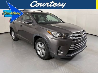 Used 2017 Toyota Highlander Limited w/ Carpet Mat Package