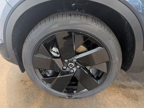 New 2026 Volvo XC40 B5 Ultra w/ Protection Package Premier image 7