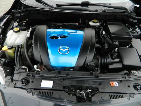 Used 2013 MAZDA MAZDA3 i Touring image 23