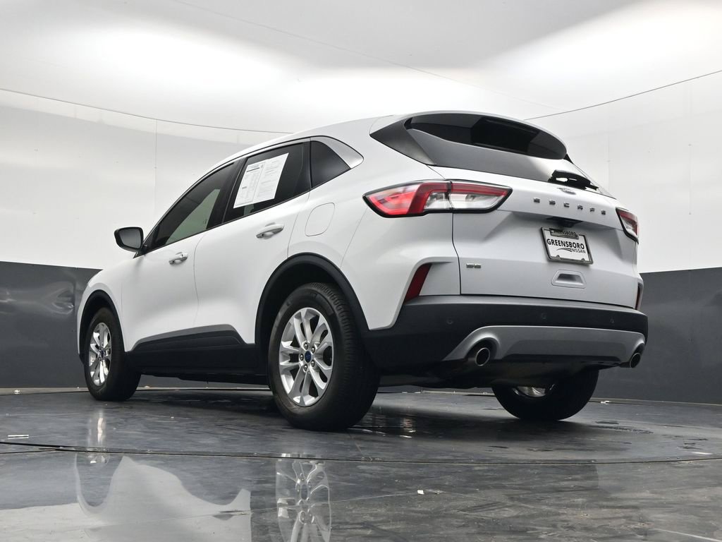 Used 2022 Ford Escape SE w/ Convenience Package FWD image 39
