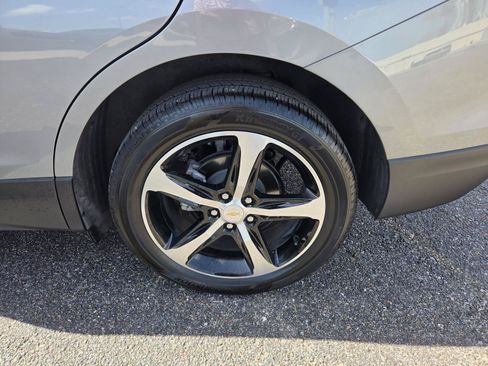 Used 2023 Chevrolet Equinox LT FWD image 26