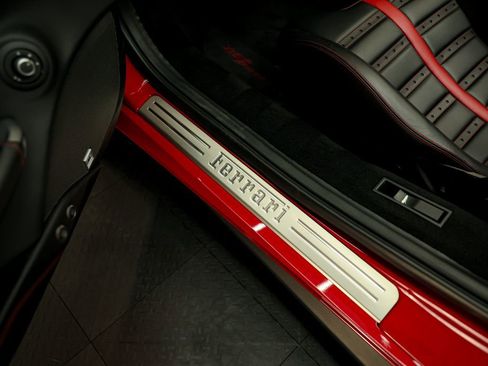 Used 2017 Ferrari 488 Spider image 30