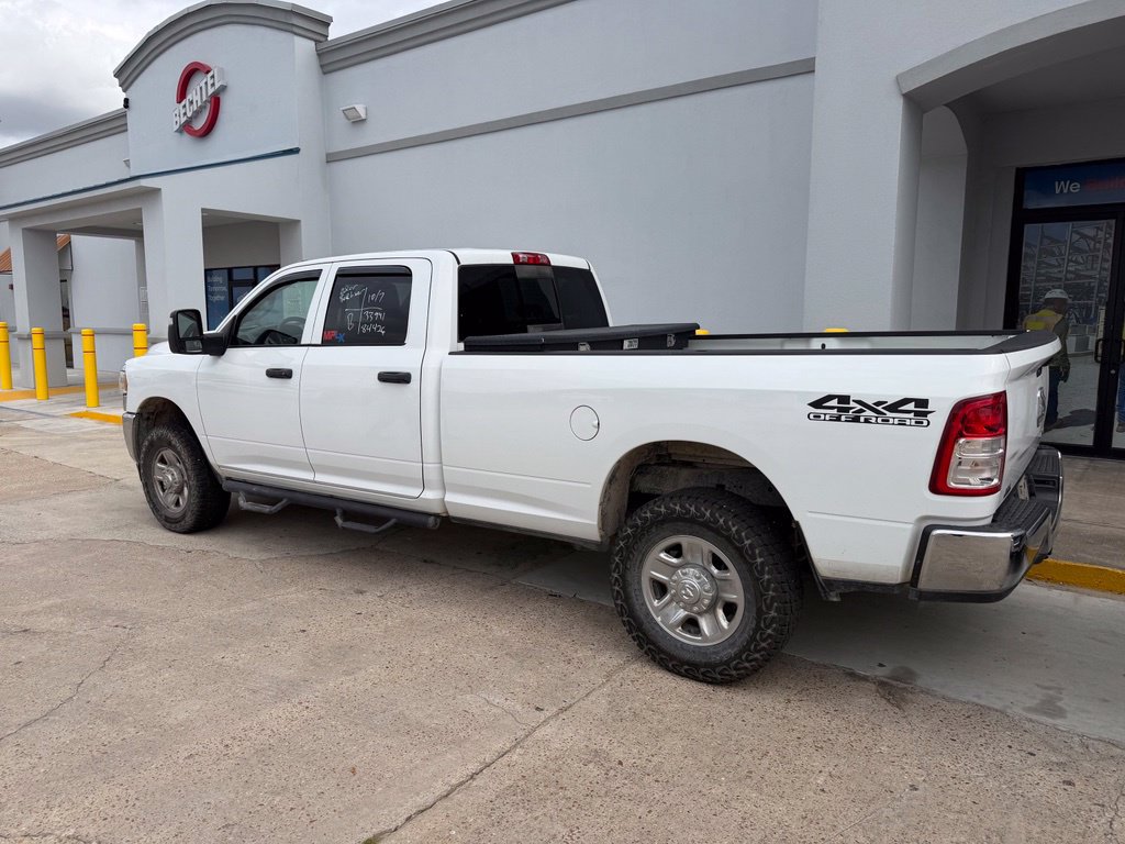 Used 2024 RAM 2500 Tradesman w/ Chrome Appearance Group AWD/4WD image 16