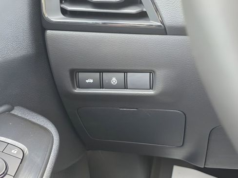 New 2026 Nissan Sentra SR w/ SR All Weather Package FWD image 21