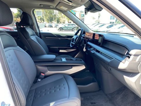 New 2026 Kia EV9 Wind image 24