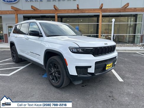 Used 2024 Jeep Grand Cherokee L Laredo image 9