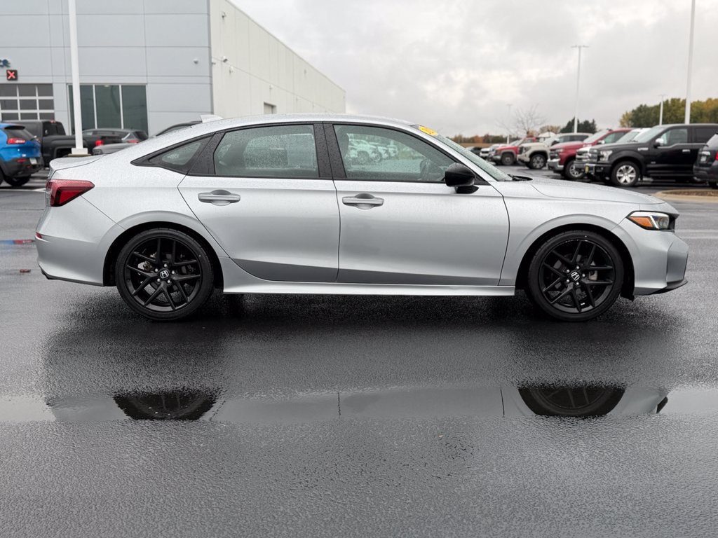 Used 2025 Honda Civic Sport image 6