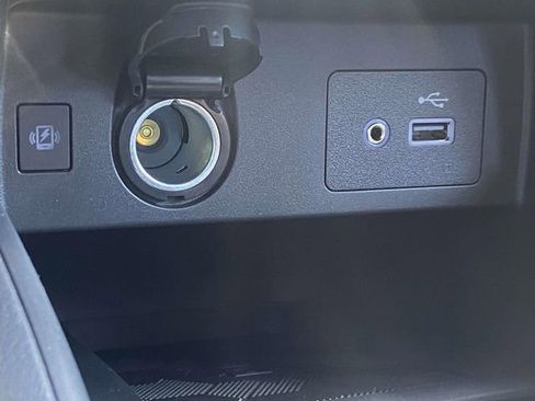 New 2025 Nissan Versa SV w/ Trunk Package image 18