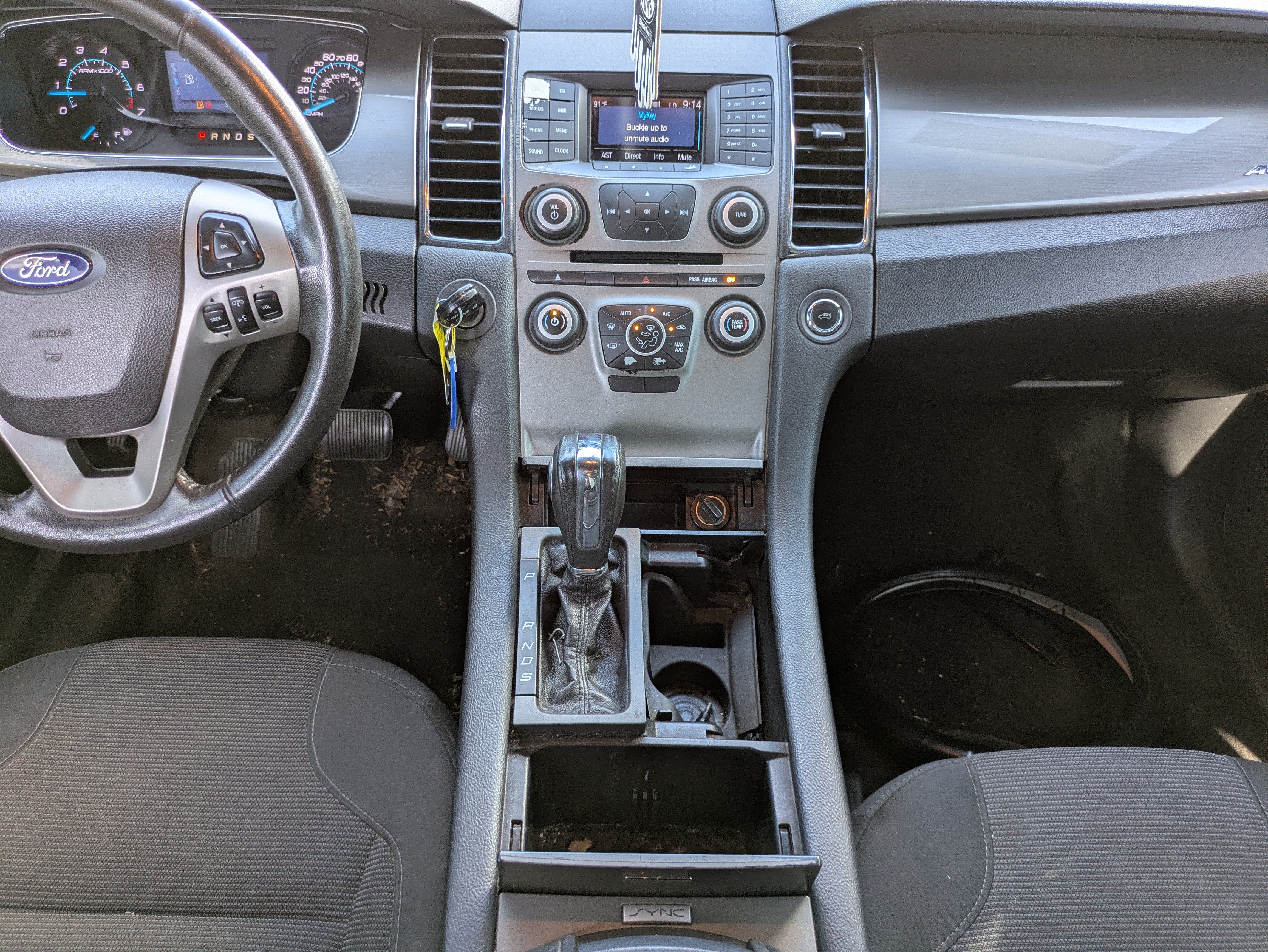 Used 2015 Ford Taurus SEL FWD image 32