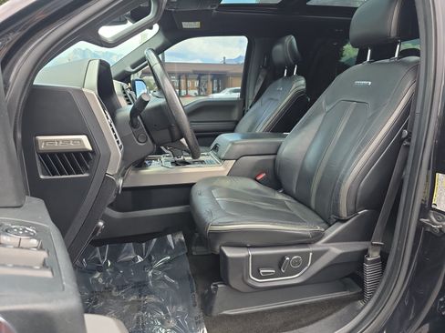 Used 2015 Ford F150 Platinum w/ Equipment Group 701A Luxury AWD/4WD image 11